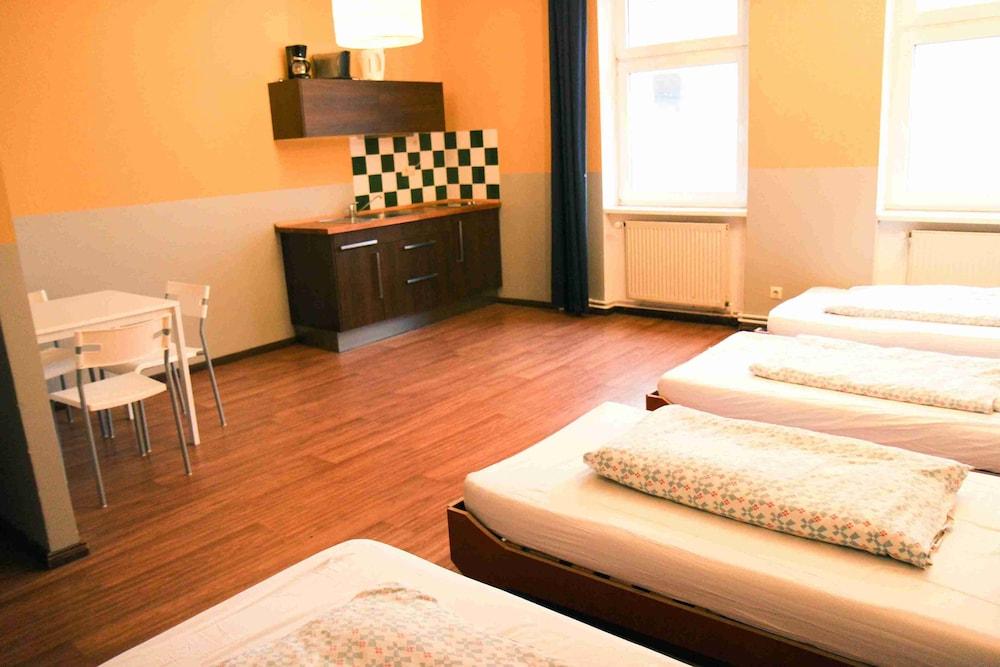 Sunflower Hostel Berlin Exterior photo